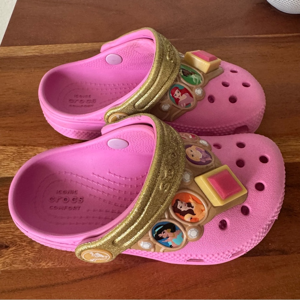 Disney Princess Light Up Pink Crocs | Size 8c